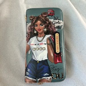 Nicole Lee wallet